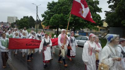 Karjalaiset Kesäjuhlat 14-16.06.2013 Porissa
Juhlien yksi kohokohta on juhlakulkue.  
