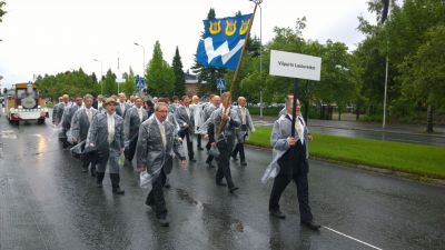 Karjalaiset kesäjuhlat Seinäjoella 17-19.06.2016
Kesäjuhlien kulkue Kirkkokadulla.
