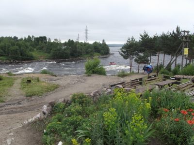 Kiviniemi, koskenlaskua
