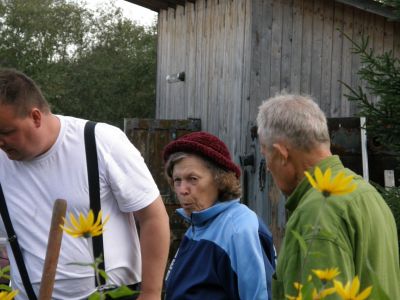 Muistomatka 70 v evakkoon lähdöstä.
Tomi, Muusa ja Muusan mies.
