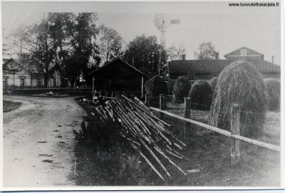 Kanneljärven kylä. Herman Vesterisen talo 1936.
