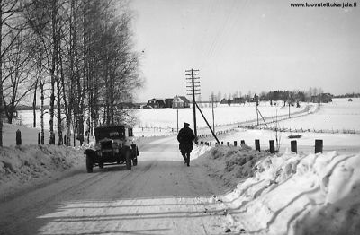 Hötsölän kuvaa Kanneljärveltä.
