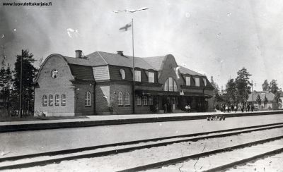 Koiviston rautatieasema.

