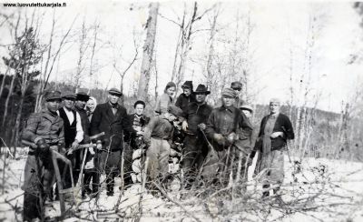 Mottitalkoot Huhtervussa 1941.
