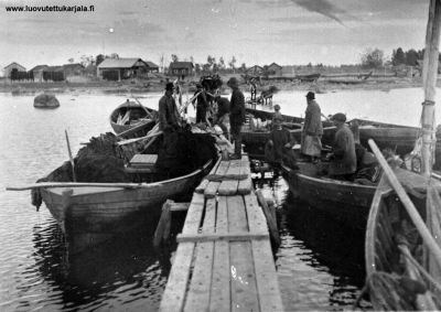 Kalastajia satamassa 1926.

