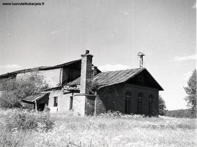 Nasarvoine (?) viinatehdas. Muolaa, Kyyrölä. Julkaistaessa mainitava: Museovirasto. (3264:60). Kuva: Kyösti Anttila 1937.
