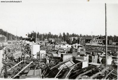 Näkymä Jaakkiman asemalta evakuoinnin aikana. (Oletettavasti 1944/ SR). Kuvannut Aaro Punkari.

