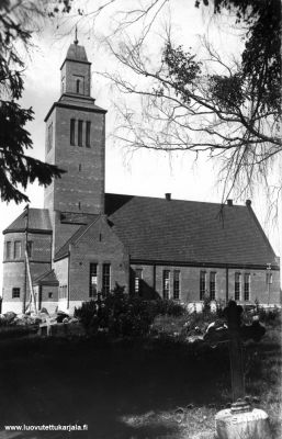 Kaukolan kirkko.Kuvan takana teksti Kaukolan kirkko. Vihitty 3.9.1933. Postikortti
