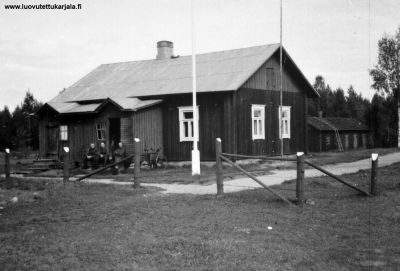 Räikkölän rajavartioston talo.
